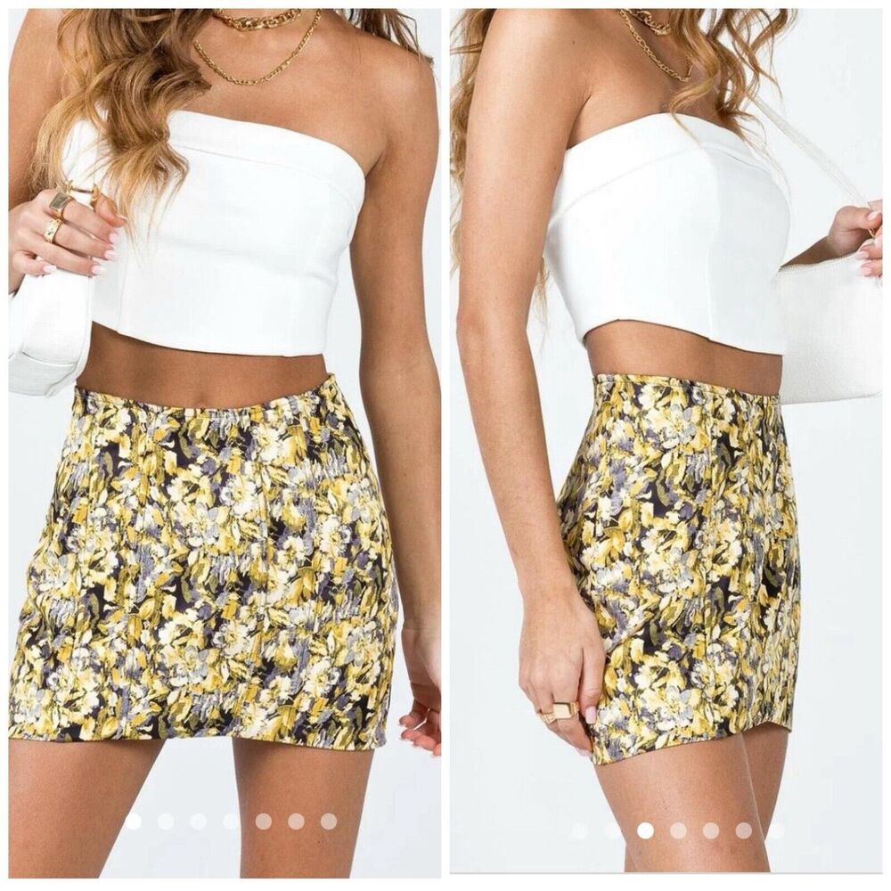 NWT LIONESS Venetian Corset Mini Skirt Size L Yellow Floral
